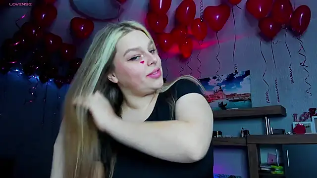 angel stella online show from February 13, 8:45 pm