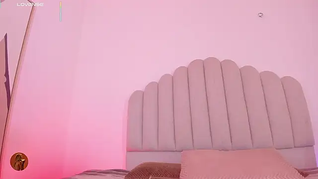 Nikki Angel  online show from February 19, 7:11 pm