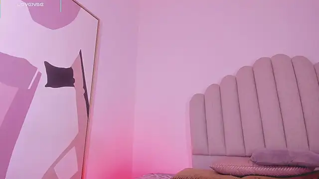 Nikki Angel  online show from February 26, 6:52 pm