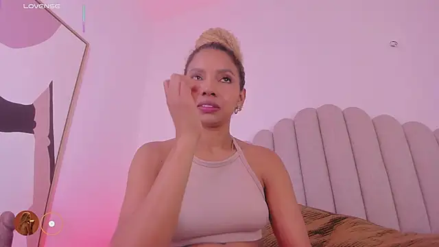 Nikki Angel  online show from February 27, 7:24 pm