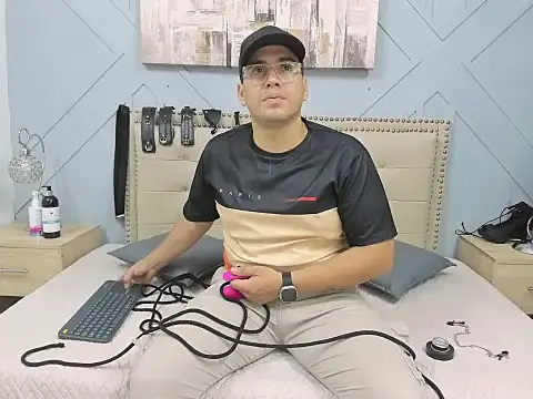 Vale n Matt online show from September 21, 3:44 am