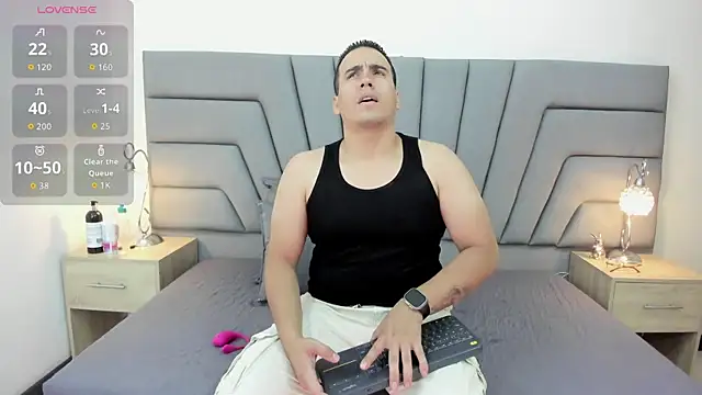 Vale n Matt online show from September 27, 3:45 am