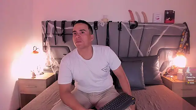 Vale n Matt online show from November 4, 3:32 am