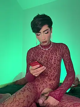 sue   0 online show from June 19, 2:06 am