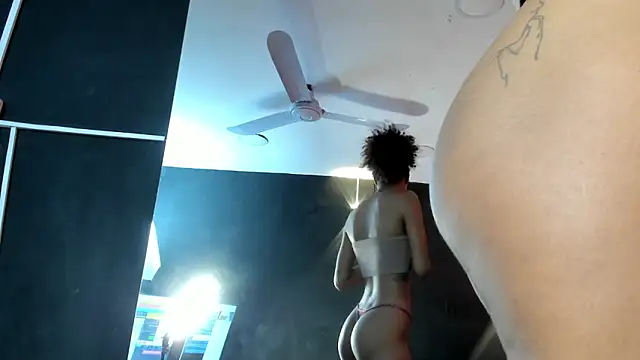 YayaHilton online show from February 7, 4:42 am