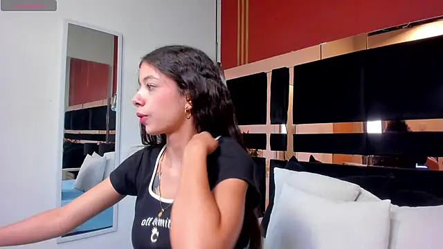 coraltaylor online show from February 27, 5:05 pm