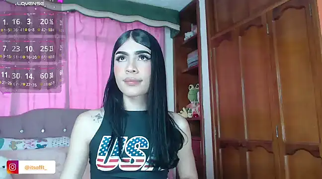 Snapshot of cuttebabe_ chatting on February 22, 9:04 pm cuttebabe online show from February 22, 9:04 pm