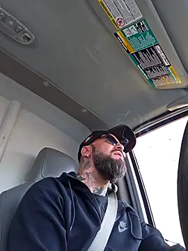 Beardedtattood online show from March 25, 5:34 pm