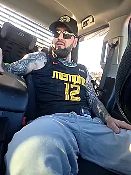 Beardedtattood online show from November 4, 2:10 pm