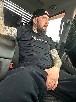 Beardedtattood online show from April 13, 1:37 pm