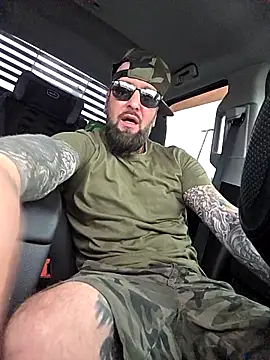 Beardedtattood online show from November 26, 2:06 pm