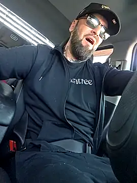 Beardedtattood online show from October 8, 11:56 am