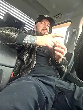 Beardedtattood online show from April 12, 1:47 pm