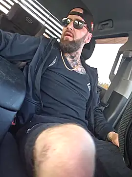 Beardedtattood online show from September 27, 11:49 am