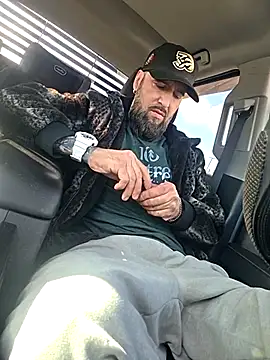 Beardedtattood online show from April 19, 1:12 pm