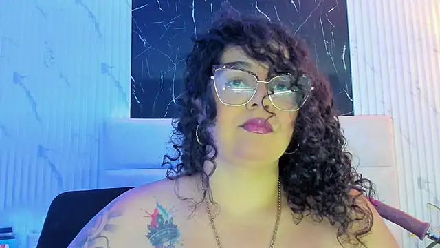 Reginavegaa online show from September 9, 11:41 am