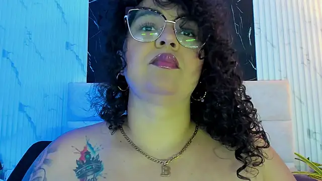 Reginavegaa online show from September 10, 11:42 am