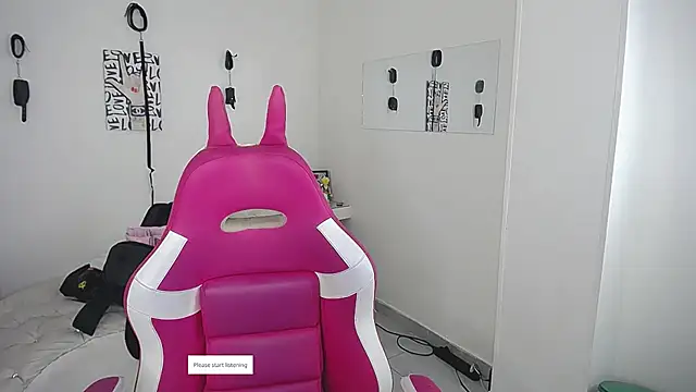 Leonard Price online show from April 22, 12:01 pm