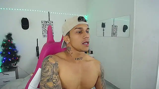 Leonard Price online show from November 30, 2:45 am