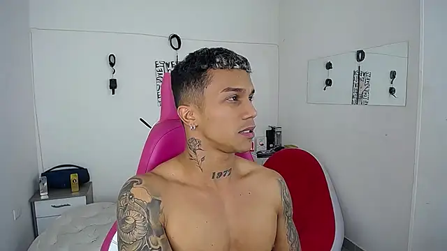 Leonard Price online show from November 14, 9:07 pm