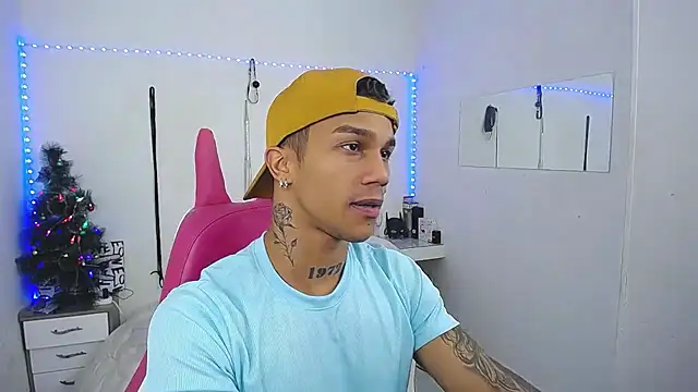 Leonard Price online show from December 18, 7:07 pm