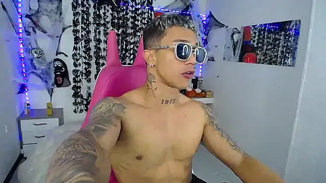 Leonard Price online show from October 28, 2:12 am