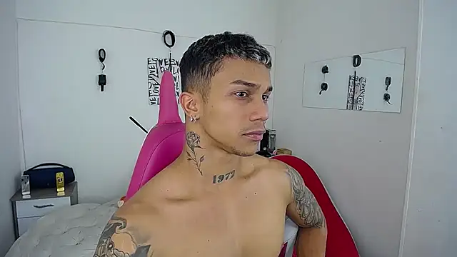 Leonard Price online show from November 17, 2:04 am