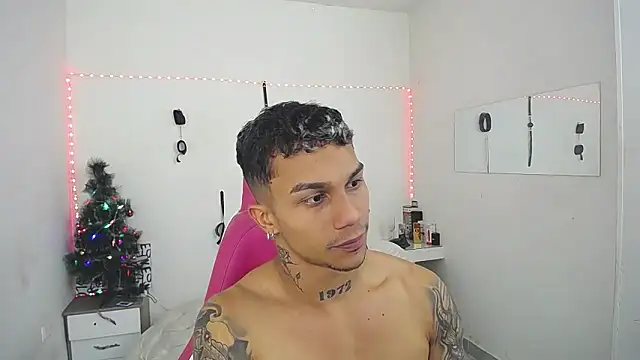 Leonard Price online show from December 5, 7:34 pm