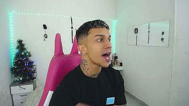 Leonard Price online show from December 4, 3:00 pm