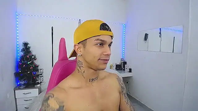 Leonard Price online show from December 17, 2:22 pm