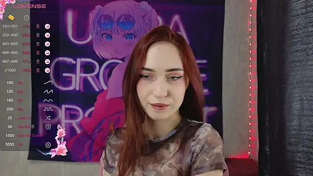 Snapshot of Emily_Klein_ chatting on January 19, 7:04 am Emily Klein online show from January 19, 7:04 am