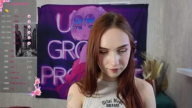 Snapshot of Emily_Klein_ chatting on December 20, 10:16 am Emily Klein online show from December 20, 10:16 am