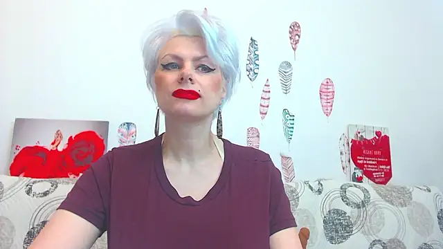 ForeverBarbie  online show from January 12, 4:08 am