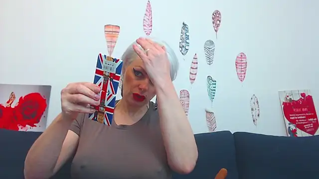 ForeverBarbie  online show from January 15, 5:22 am