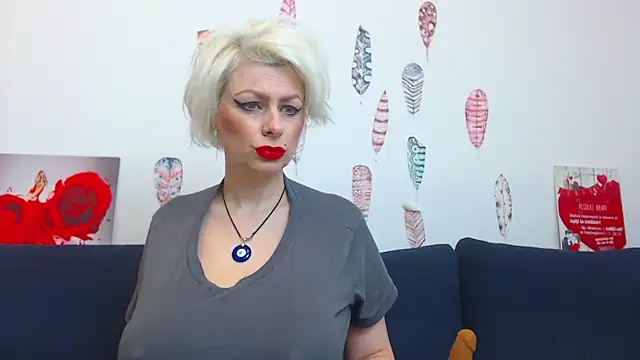 ForeverBarbie  online show from March 15, 12:06 am