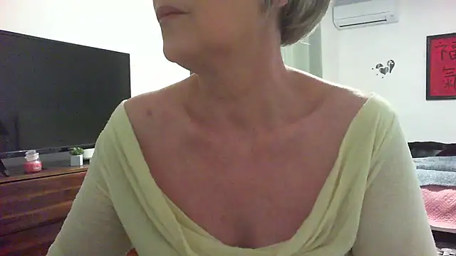 Snapshot of __Angel78__ chatting on May 4, 11:46 am Angel78 online show from May 4, 11:46 am