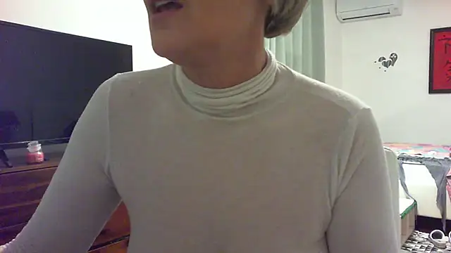 Snapshot of __Angel78__ chatting on May 9, 1:14 pm Angel78 online show from May 9, 1:14 pm