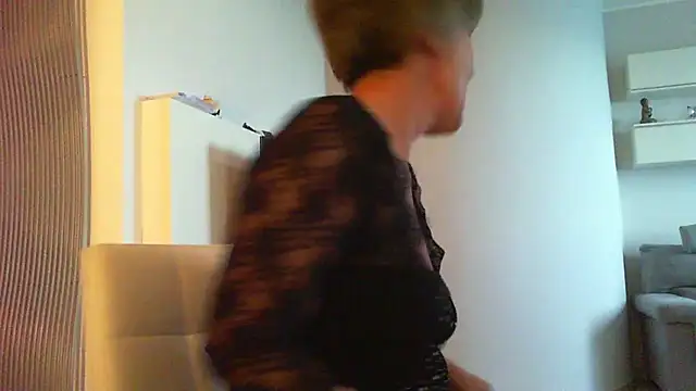 Snapshot of __Angel78__ chatting on November 17, 1:15 pm Angel78 online show from November 17, 1:15 pm