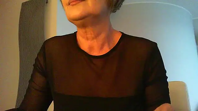 Snapshot of __Angel78__ chatting on November 27, 2:17 pm Angel78 online show from November 27, 2:17 pm