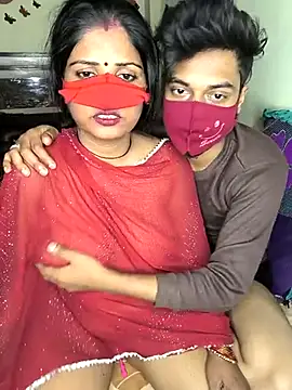 Snapshot of Indian_Lust_Couple chatting on February 27, 12:14 am Indian Lust Couple online show from February 27, 12:14 am
