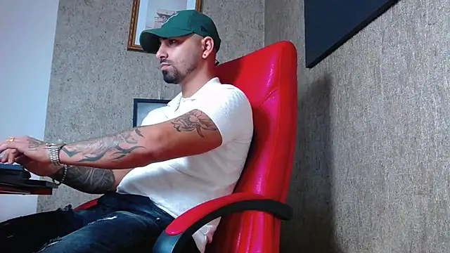 NigelBoydXXX online show from January 2, 8:13 pm