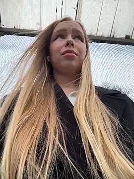 mur girl online show from November 5, 11:46 am