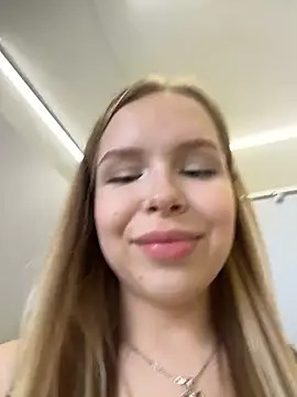 mur girl online show from June 26, 9:48 am