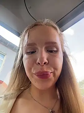 mur girl online show from August 1, 12:25 pm