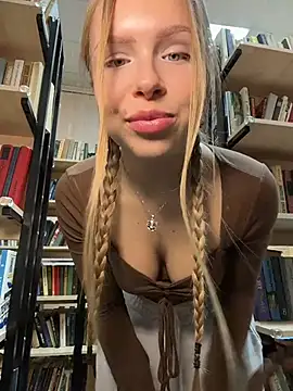 mur girl online show from January 9, 12:56 pm