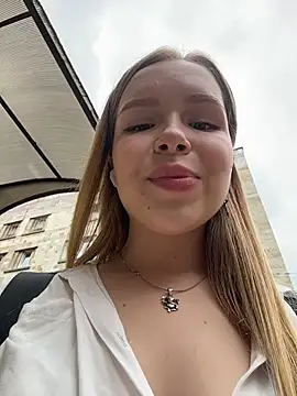 mur girl online show from July 3, 12:33 pm