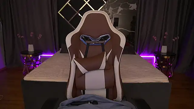 GentleAdellee online show from April 15, 5:46 am