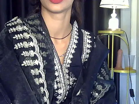 Snapshot of MAAYRA_09 chatting on October 12, 1:23 pm MAAYRA 09 online show from October 12, 1:23 pm