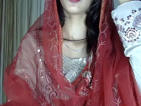 Snapshot of MAAYRA_09 chatting on October 2, 1:36 pm MAAYRA 09 online show from October 2, 1:36 pm