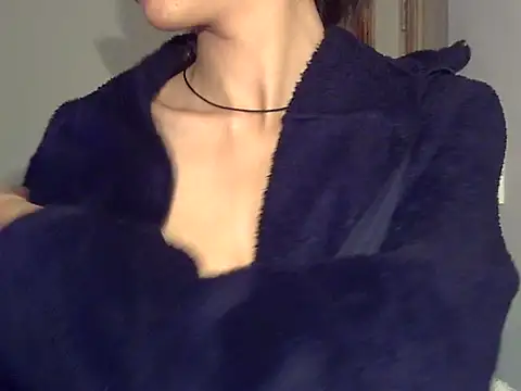 MAAYRA 09 online show from December 21, 10:06 am
